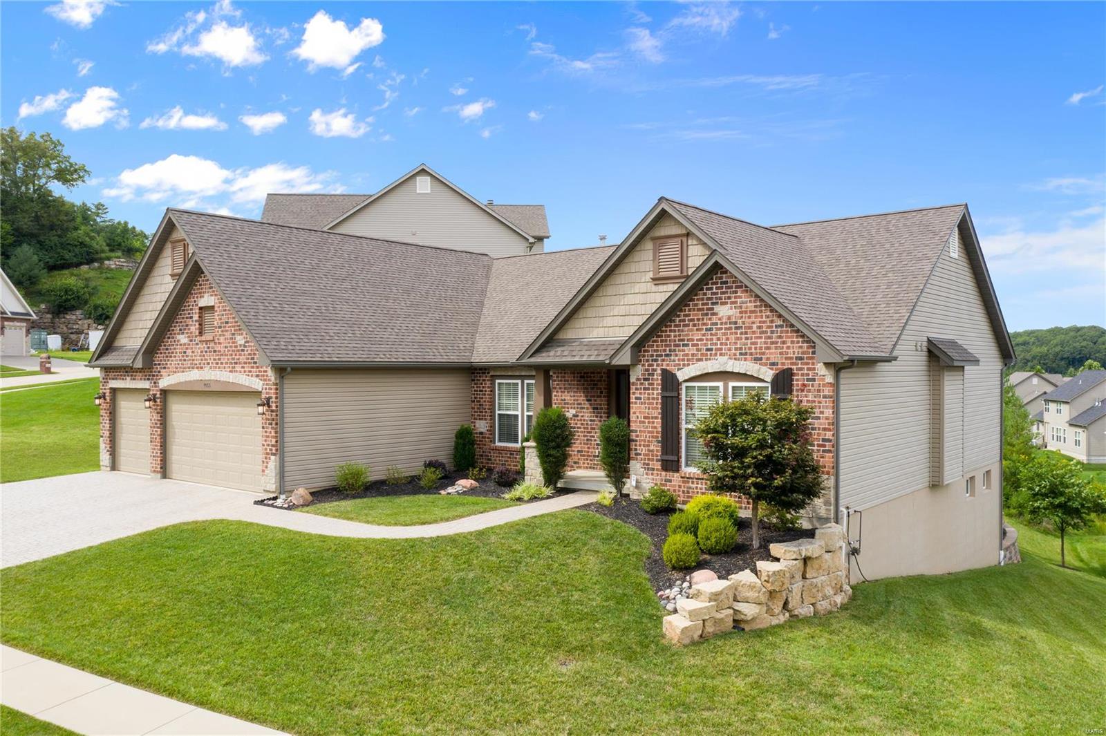 1055 Bridleridge Crossing Spur High Ridge, MO 63049 - Photo 29 of 39 Gallery Image 29