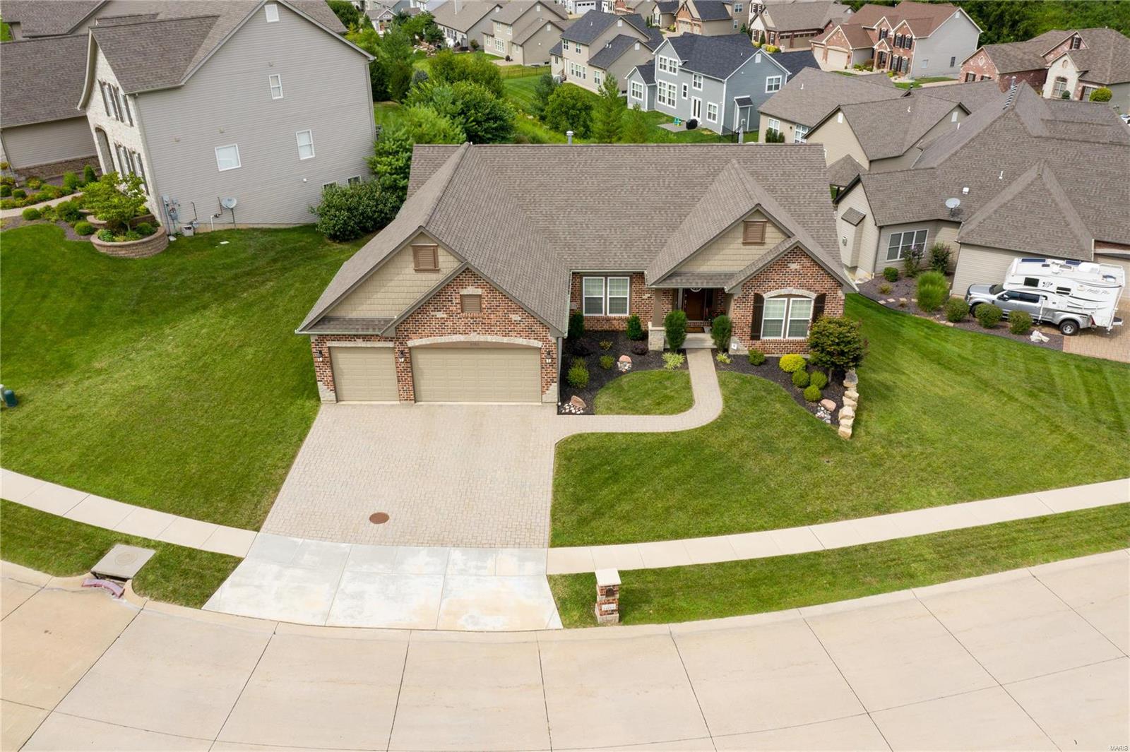1055 Bridleridge Crossing Spur High Ridge, MO 63049 - Photo 35 of 39 Gallery Image 35