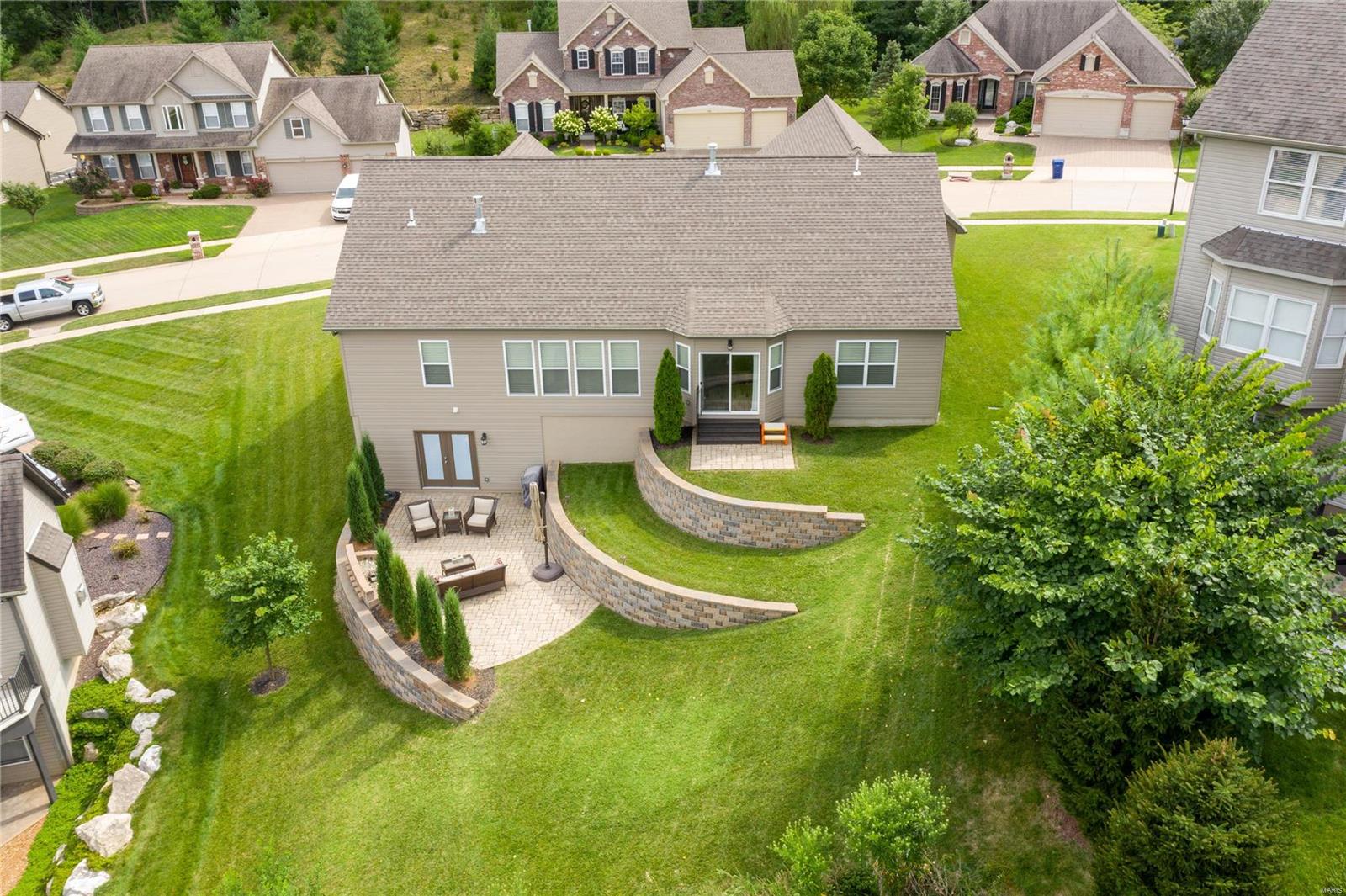 1055 Bridleridge Crossing Spur High Ridge, MO 63049 - Photo 36 of 39 Gallery Image 36