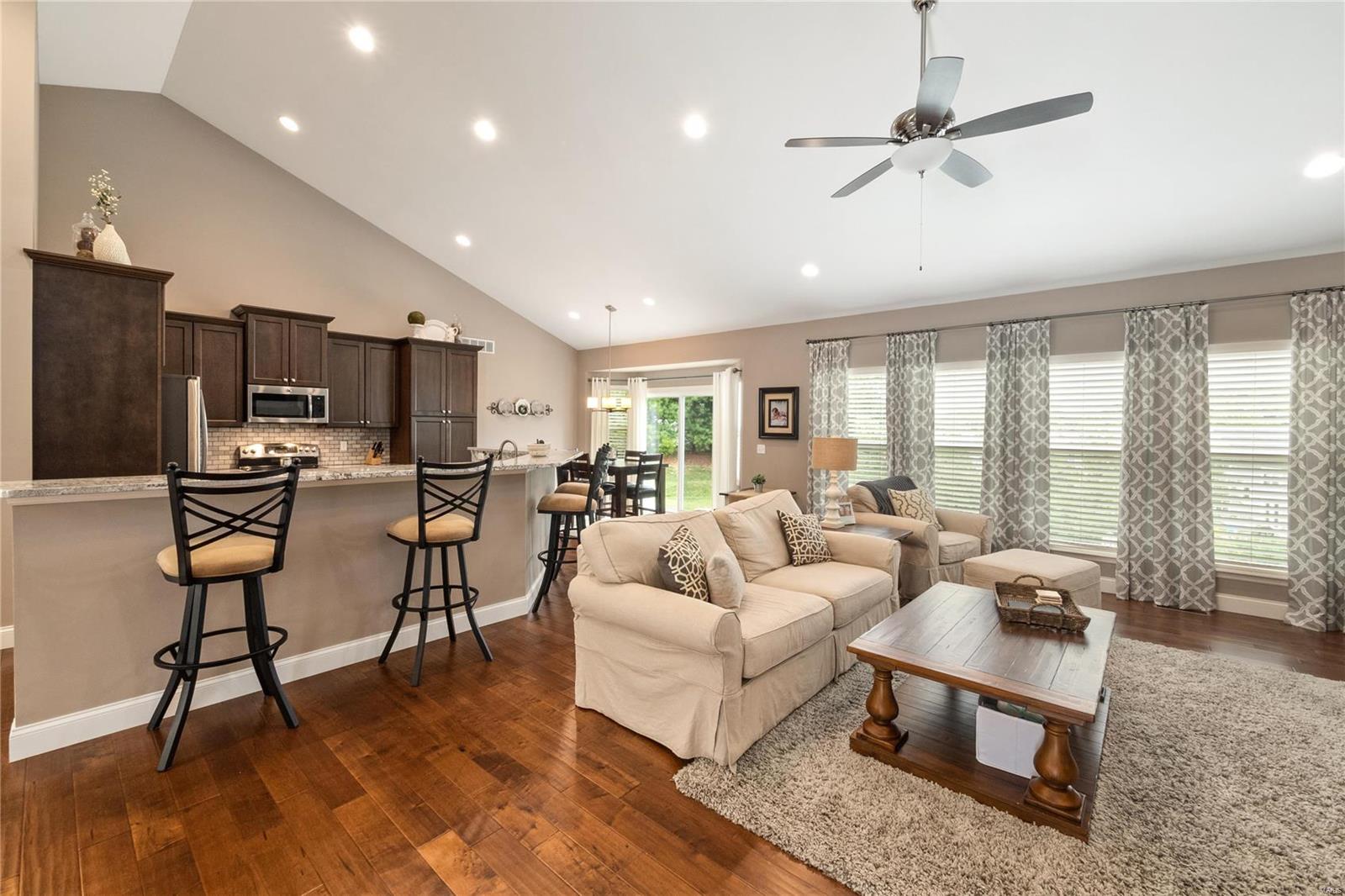 1055 Bridleridge Crossing Spur High Ridge, MO 63049 - Photo 8 of 39 Gallery Image 8