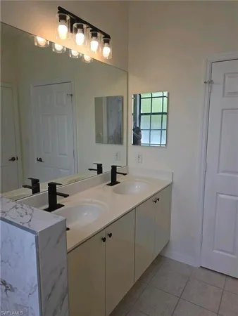 $2,595 | 14708 Sutherland Avenue, Naples, FL 34119