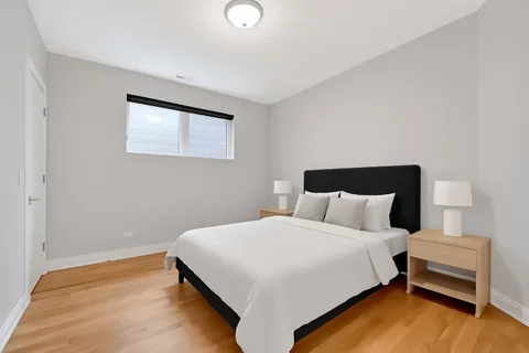 $650,000 | 1014 North Larrabee Street, Unit 4N, Chicago, IL 60610