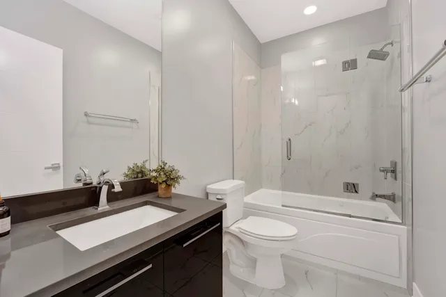 $650,000 | 1014 North Larrabee Street, Unit 4N, Chicago, IL 60610