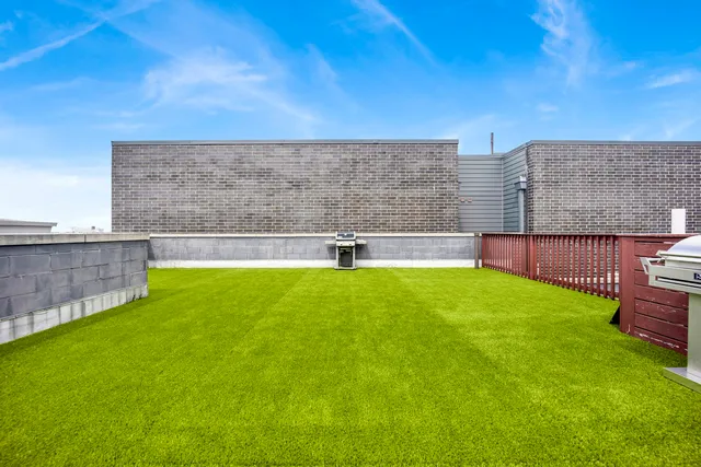 $650,000 | 1014 North Larrabee Street, Unit 4N, Chicago, IL 60610