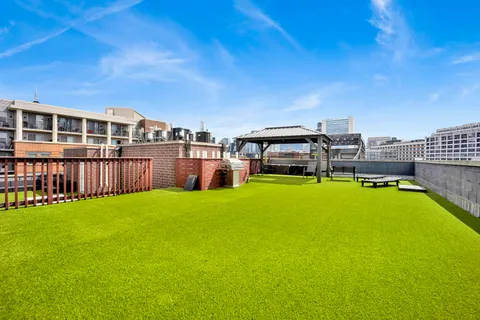 $650,000 | 1014 North Larrabee Street, Unit 4N, Chicago, IL 60610