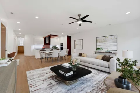 $650,000 | 1014 North Larrabee Street, Unit 4N, Chicago, IL 60610