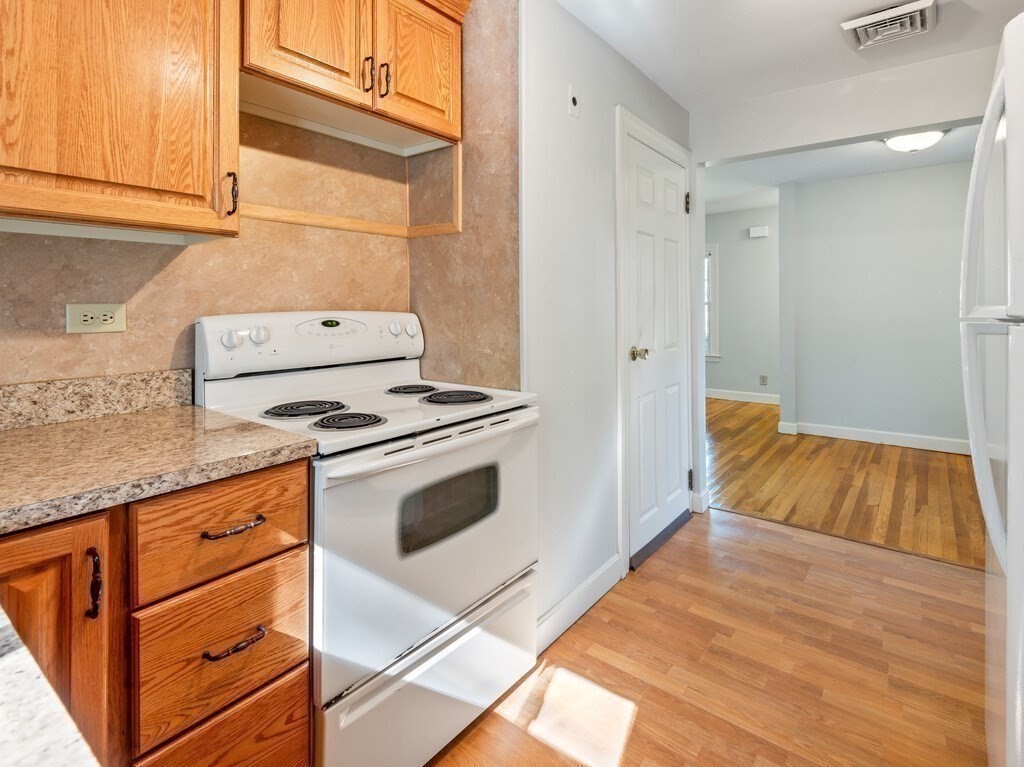 76 Robillard Street Gardner, MA 01440 - Photo 13 of 38