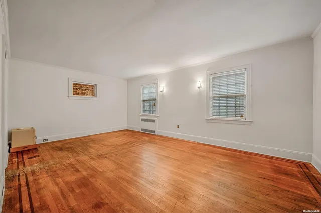 $1,359,000 | 60-14 60th Avenue | Maspeth