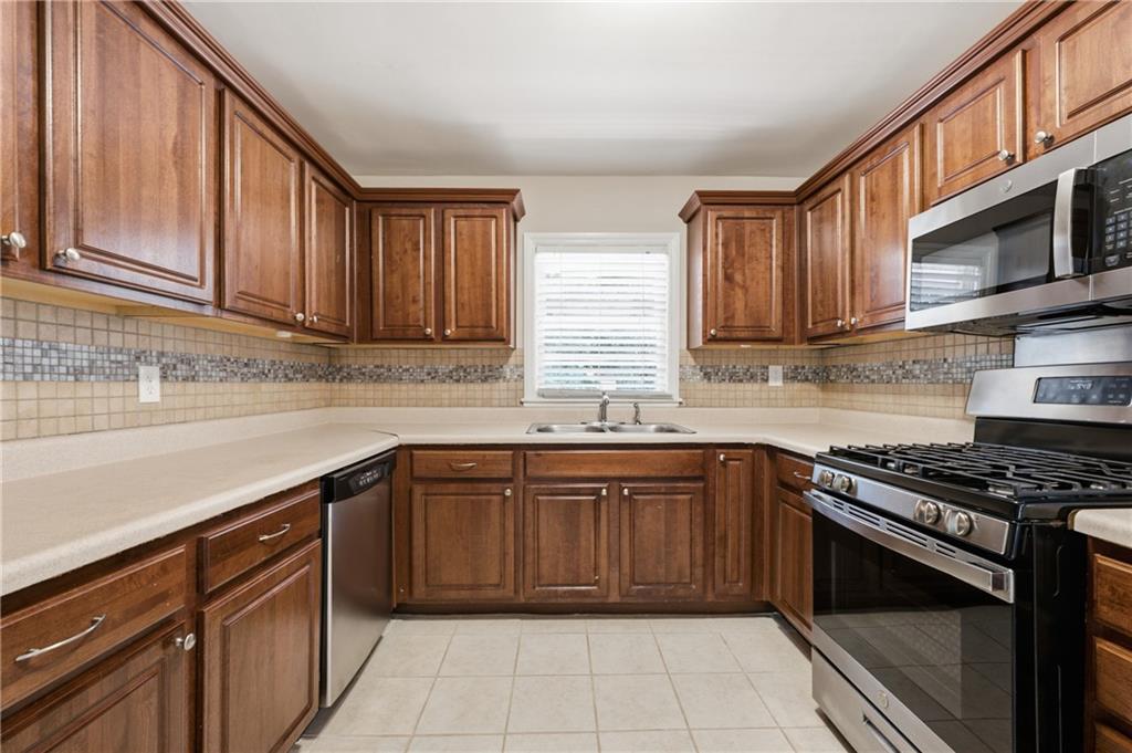3229 McAfee Road Decatur, GA 30032 - Photo 6 of 29