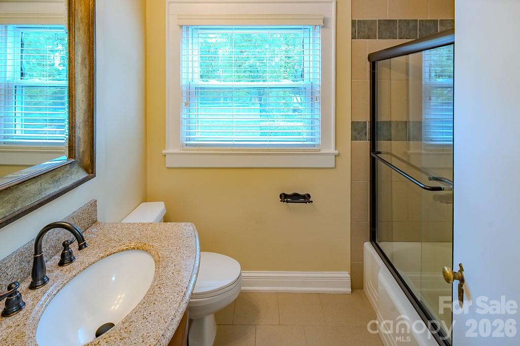 803 1st Avenue North Conover, NC 28613 - Photo 29 of 37