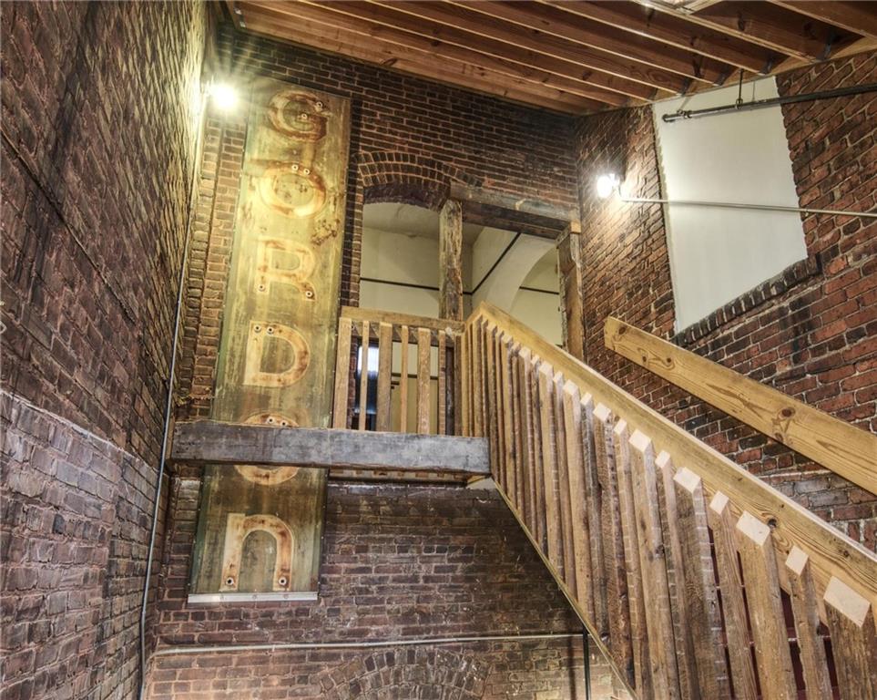 215 Mitchell Street Southwest, Unit 18 Atlanta, GA 30303 - Photo 17 of 21