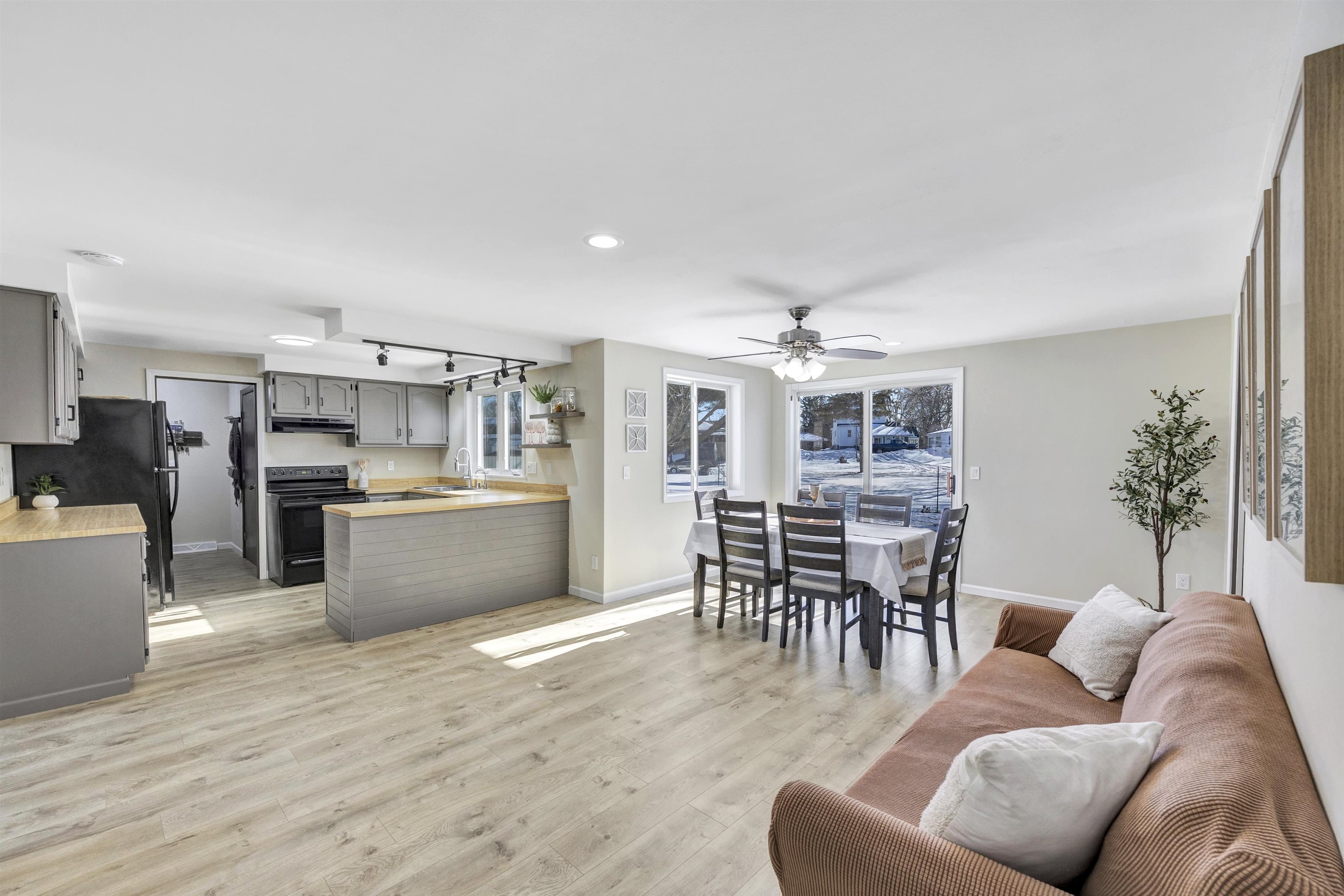 313 Steven Court Denmark, WI 54208 - Photo 8 of 30