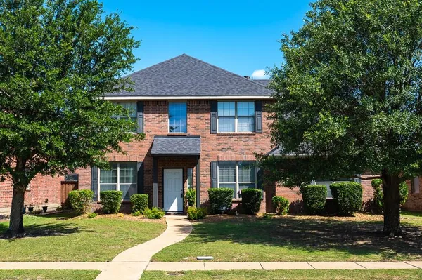$325,000 | 1321 Illinois Avenue, Lancaster, TX 75134