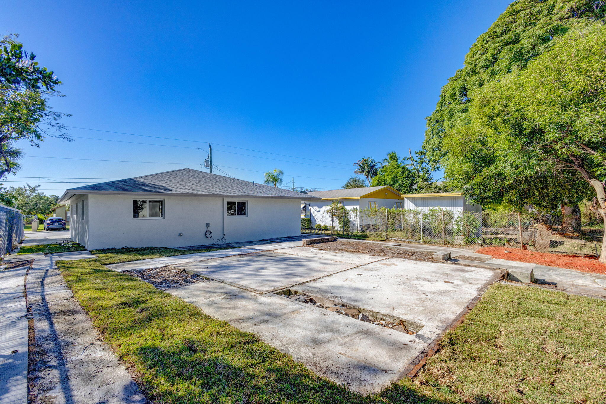 1432 West 35th Street Riviera Beach, FL 33404 - Photo 29 of 32 32-web-or-mls-5D1A7410JS