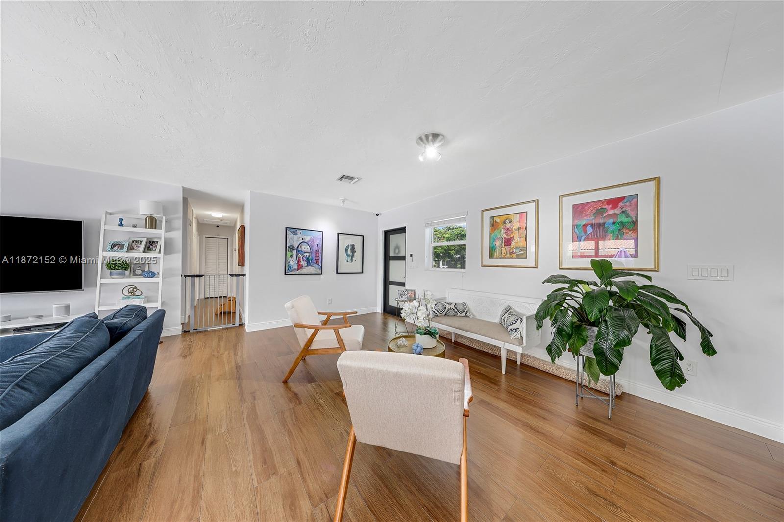 9271 Southwest 58th Terrace Miami, FL 33173 - Photo 11 of 21