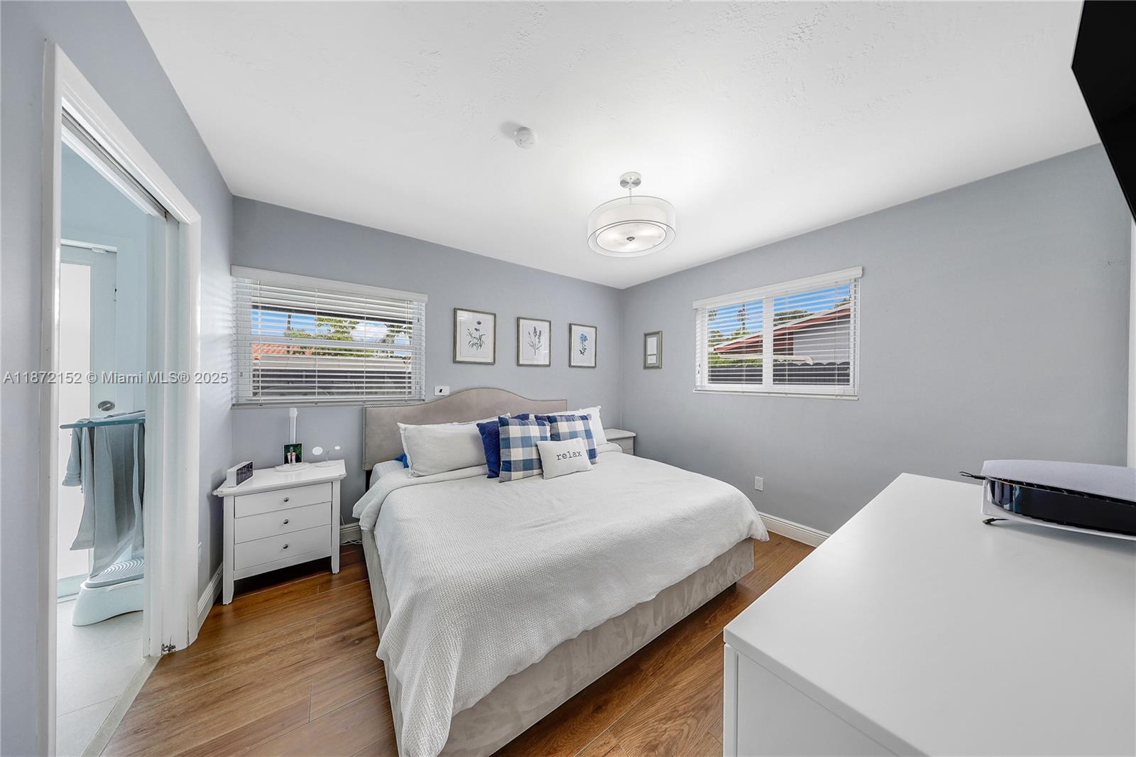 9271 Southwest 58th Terrace Miami, FL 33173 - Photo 14 of 21