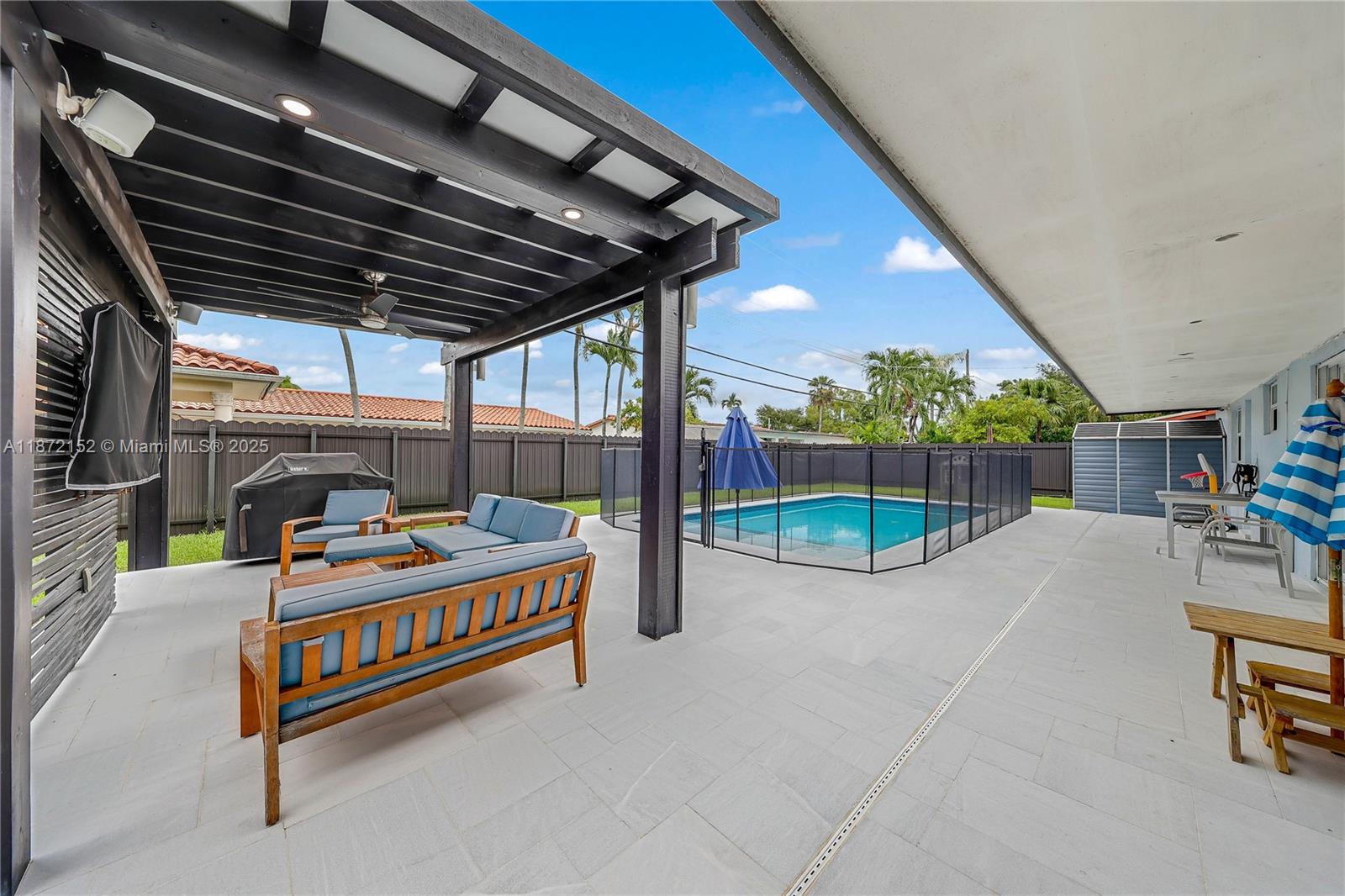 9271 Southwest 58th Terrace Miami, FL 33173 - Photo 4 of 21