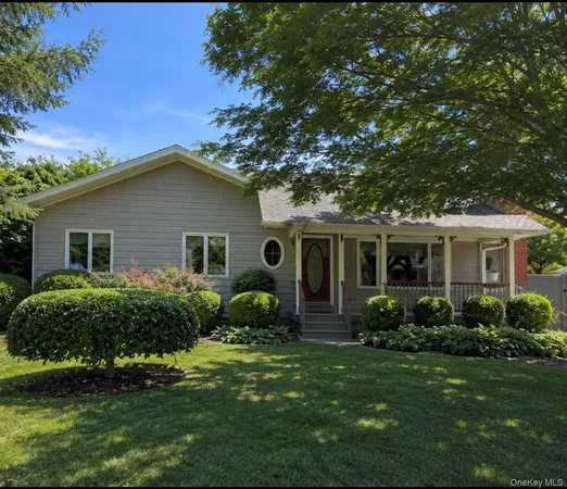 $649,000 | 265 6th Avenue, St. James, NY 11780