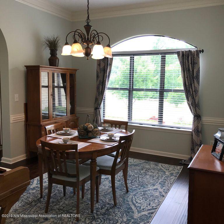 7420 Byhalia Road Olive Branch, MS 38654 - Photo 8 of 27 dining room