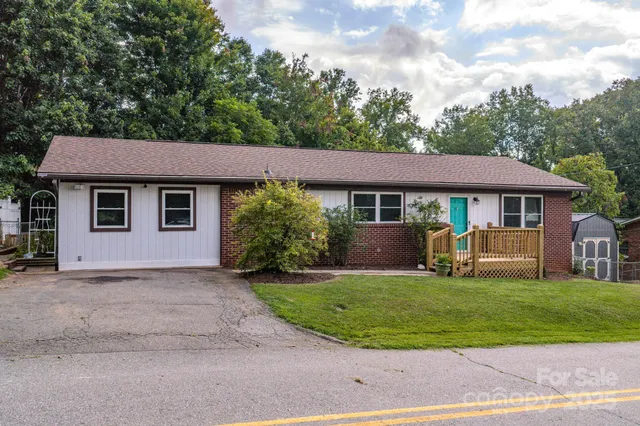 $399,900 | 85 Pine Ridge Road, Mars Hill, NC 28754