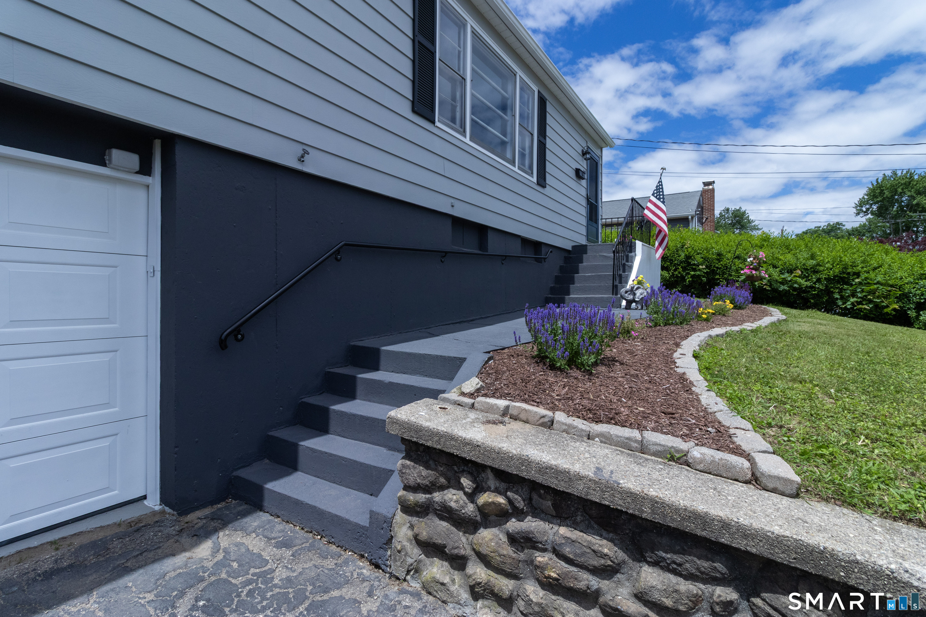 69 Spring Garden Avenue Waterbury, CT 06708 - Photo 27 of 33