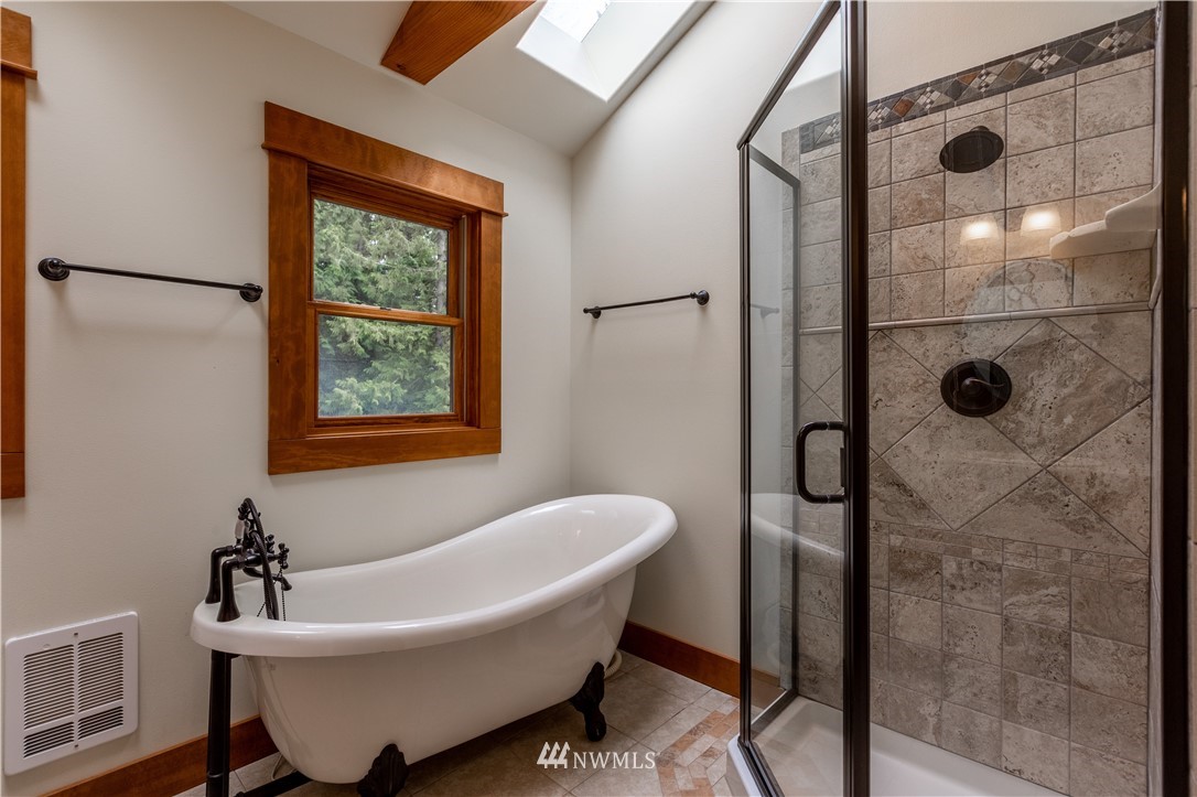 5052 Potter Road Deming, WA 98244 - Photo 23 of 37