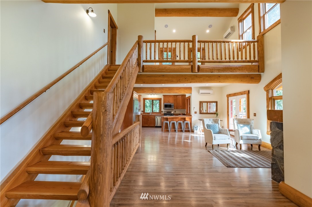 5052 Potter Road Deming, WA 98244 - Photo 4 of 37
