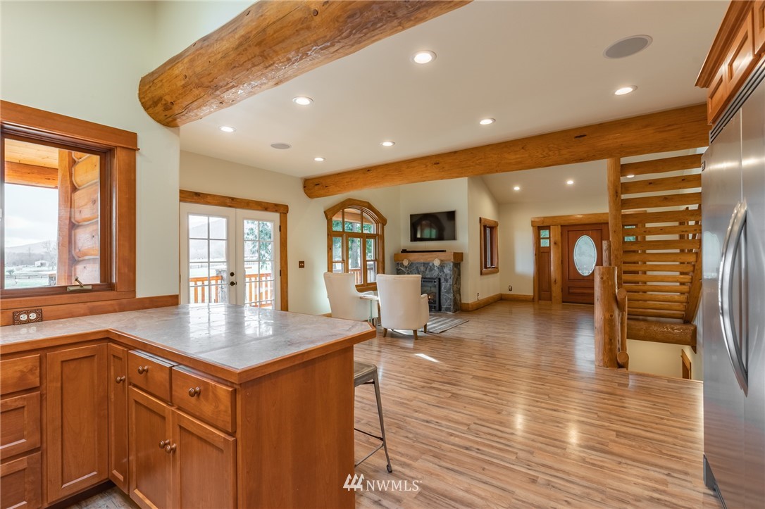 5052 Potter Road Deming, WA 98244 - Photo 6 of 37