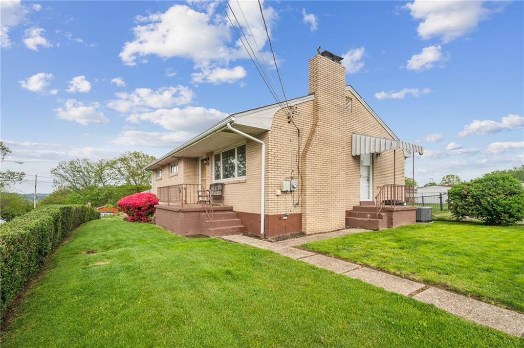 329 Sarah Street McKees Rocks, PA 15136 - Photo 2 of 22 Front and Side yard