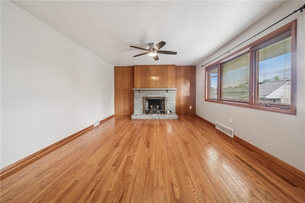 329 Sarah Street McKees Rocks, PA 15136 - Photo 4 of 22 Gallery Image 4