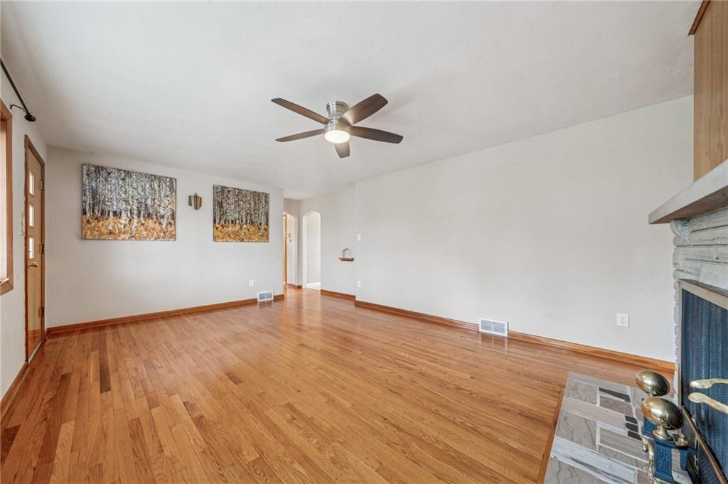 329 Sarah Street McKees Rocks, PA 15136 - Photo 5 of 22 Wood burning fireplace
