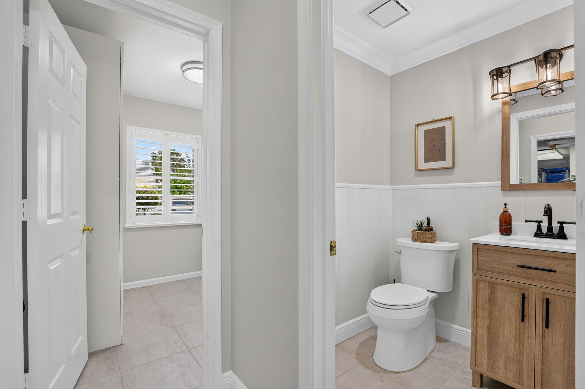 4480 Northwest 28th Avenue Boca Raton, FL 33434 - Photo 36 of 71 Guest Bath