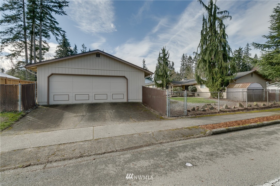 14204 145th Place Southeast Renton, WA 98059 - Photo 22 of 25 Gallery Image 22