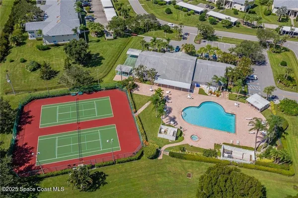 $2,000 | 740 Lake Orchid Circle, Unit 109, Vero Beach, FL 32962