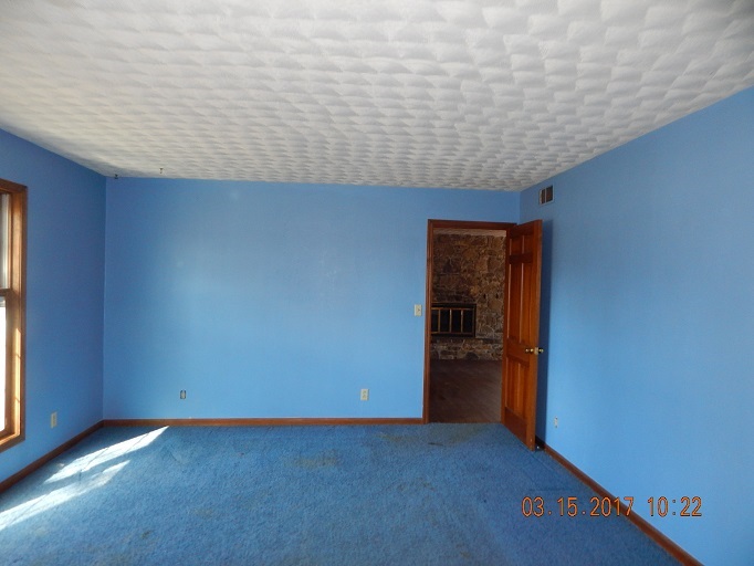 2175 West Ellsworth Road Bloomington, IN 47404 - Photo 2 of 15