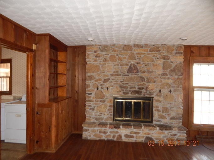 2175 West Ellsworth Road Bloomington, IN 47404 - Photo 3 of 15