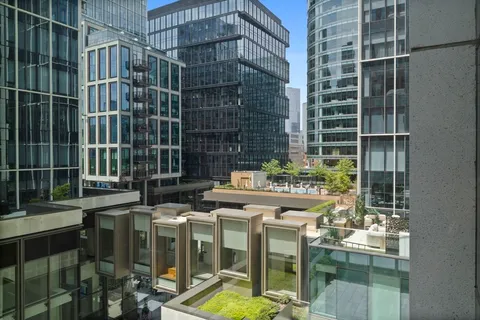 $2,065,000 | 133 Seaport Boulevard, Unit 723, Boston, MA 02210