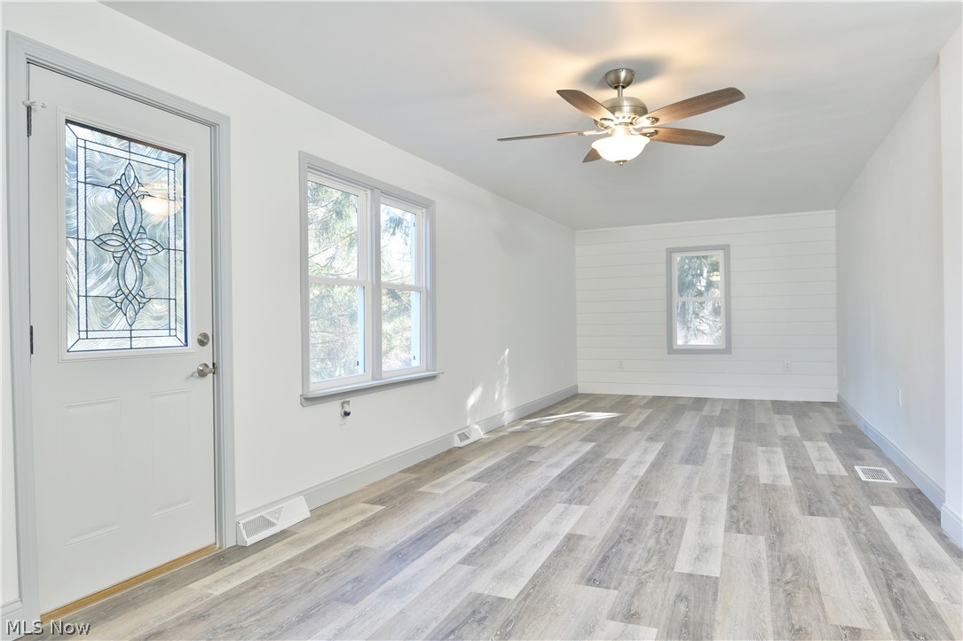 3355 Templeton Road Warren, OH 44481 - Photo 3 of 35 Gallery Image 3