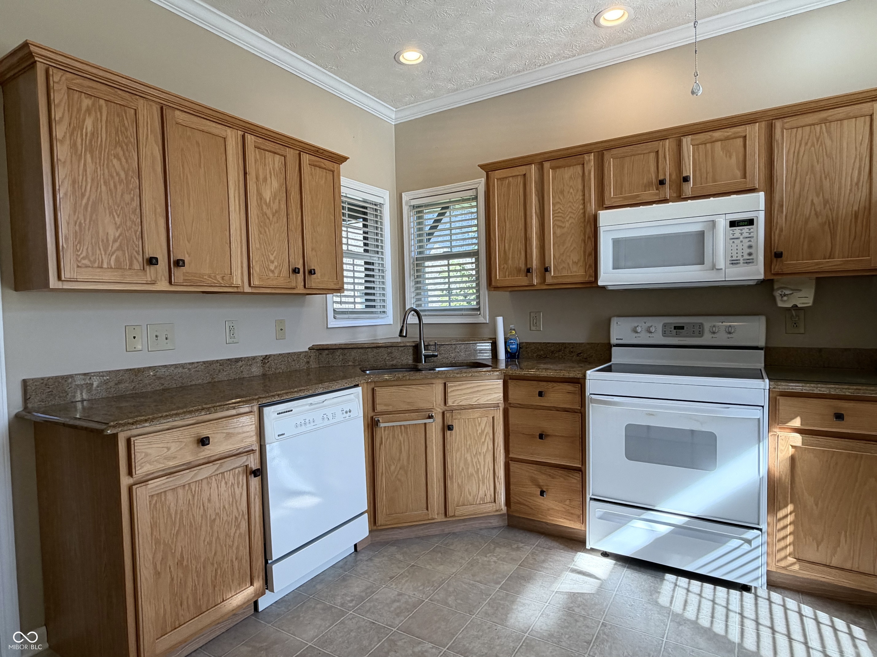 932 Kirkpatrick Place Greenfield, IN 46140 - Photo 12 of 24