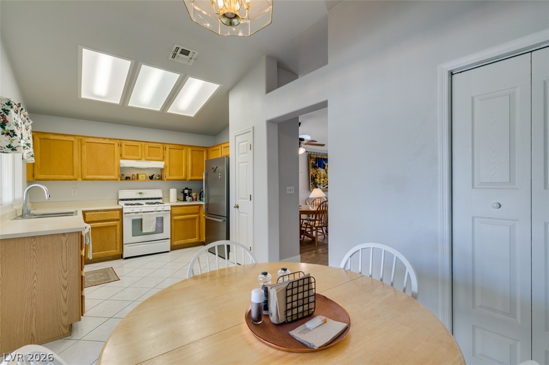 2188 Chapman Ranch Drive Henderson, NV 89012 - Photo 24 of 77