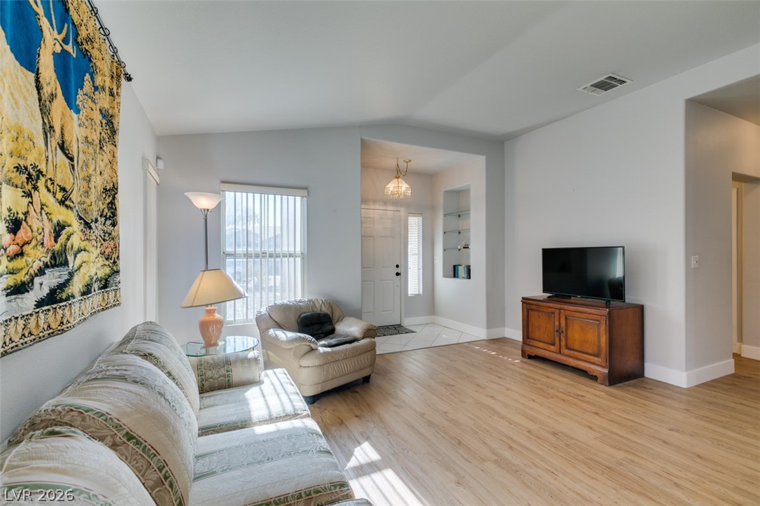 2188 Chapman Ranch Drive Henderson, NV 89012 - Photo 9 of 77