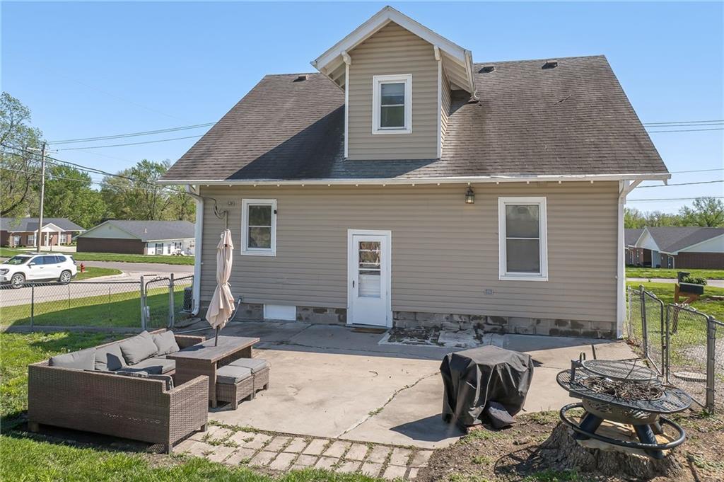 1403 3rd Street Chillicothe, MO 64601 - Photo 5 of 31