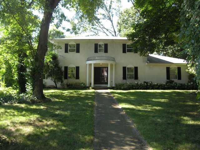 1421 Castleton Road North Columbus, OH 43220 - Photo 1 of 5 Gallery Image 1