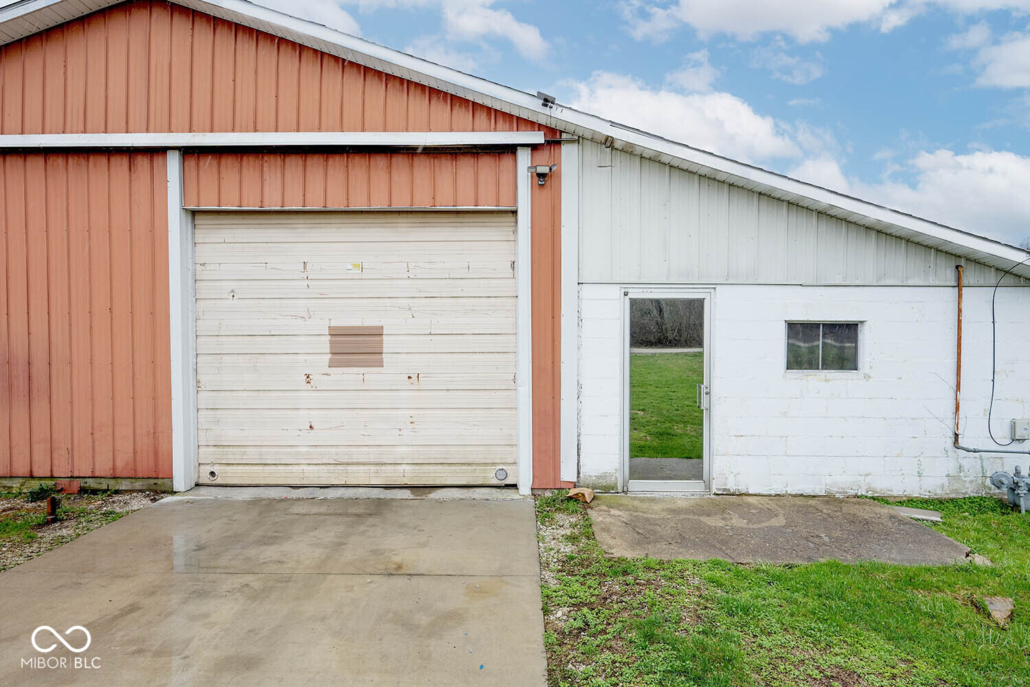 3216 Hardscrabble Road Spencer, IN 47460 - Photo 3 of 37 Gallery Image 3