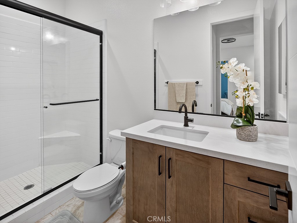 32441 Toyon Road Temecula, CA 92591 - Photo 11 of 26 Casita Full Bathroom