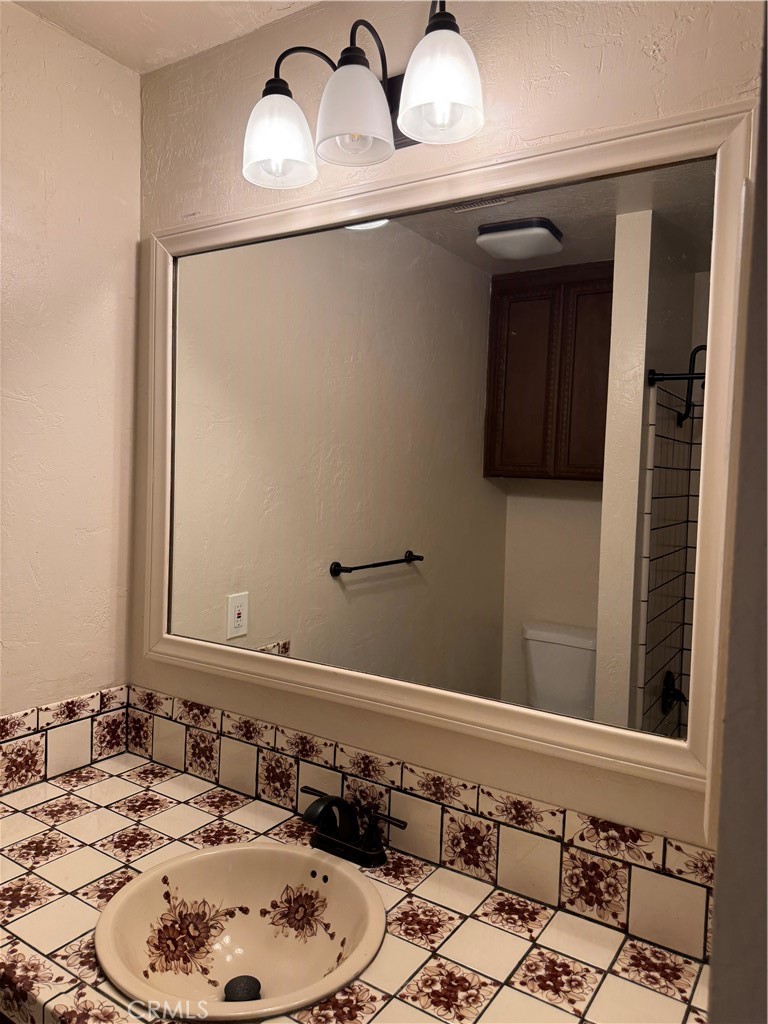 1338 Joy Fallbrook, CA 92028 - Photo 12 of 28 Gallery Image 12