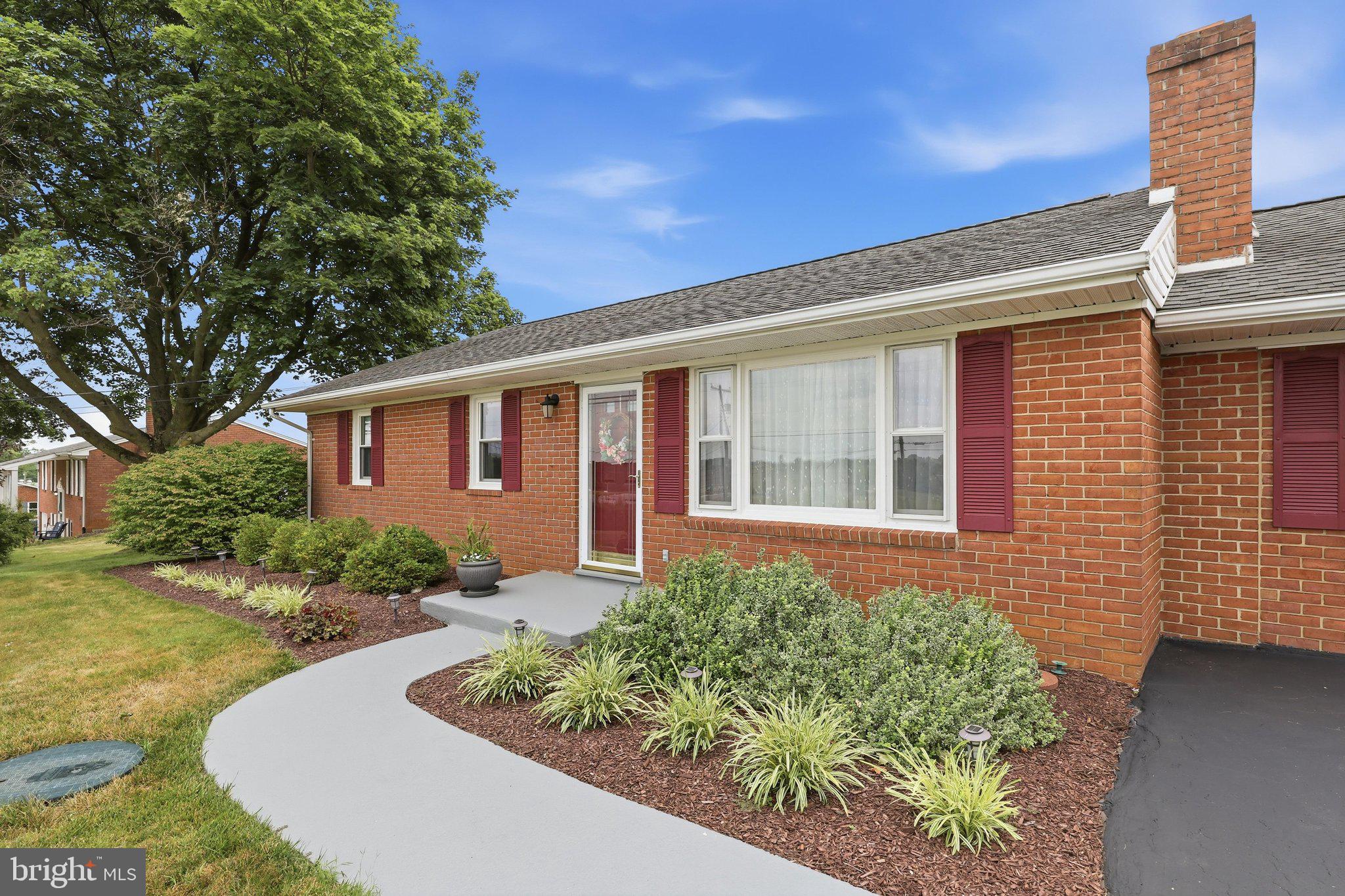 16913 Fairview Road Hagerstown, MD 21740 - Photo 44 of 57 Front Entrance