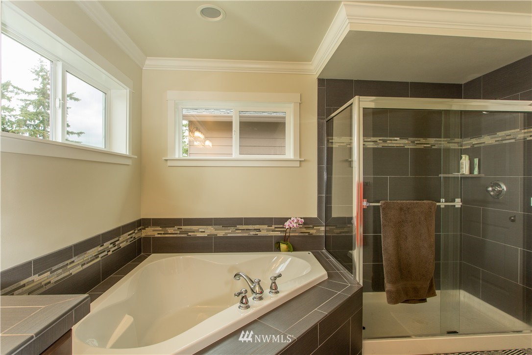 12122 Northeast 174th Street Bothell, WA 98011 - Photo 15 of 22 Gallery Image 15