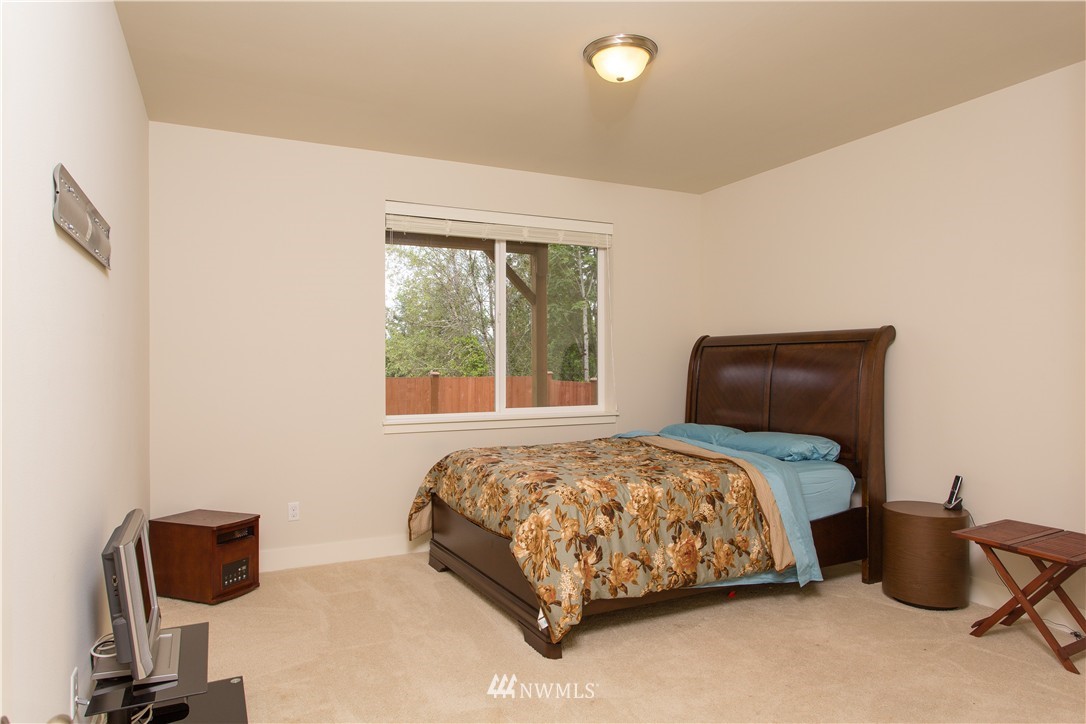 12122 Northeast 174th Street Bothell, WA 98011 - Photo 20 of 22 Gallery Image 20