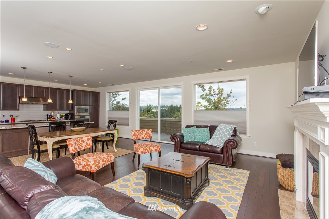 12122 Northeast 174th Street Bothell, WA 98011 - Photo 8 of 22 Gallery Image 8